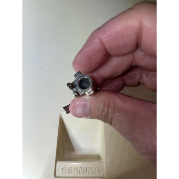 Bernina Sewing Machine 470 Presser Foot (Old Style Presser) - Picture 5 of 5